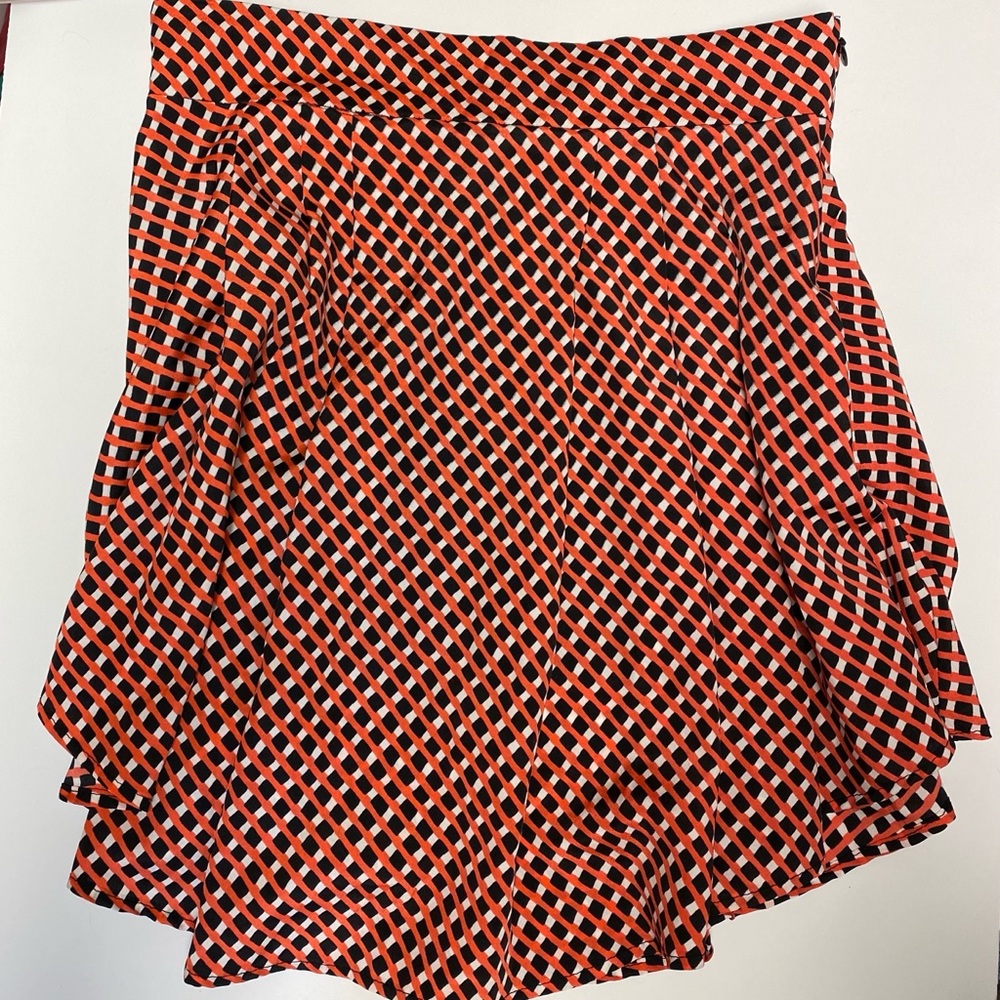 Runway story checked short skirt